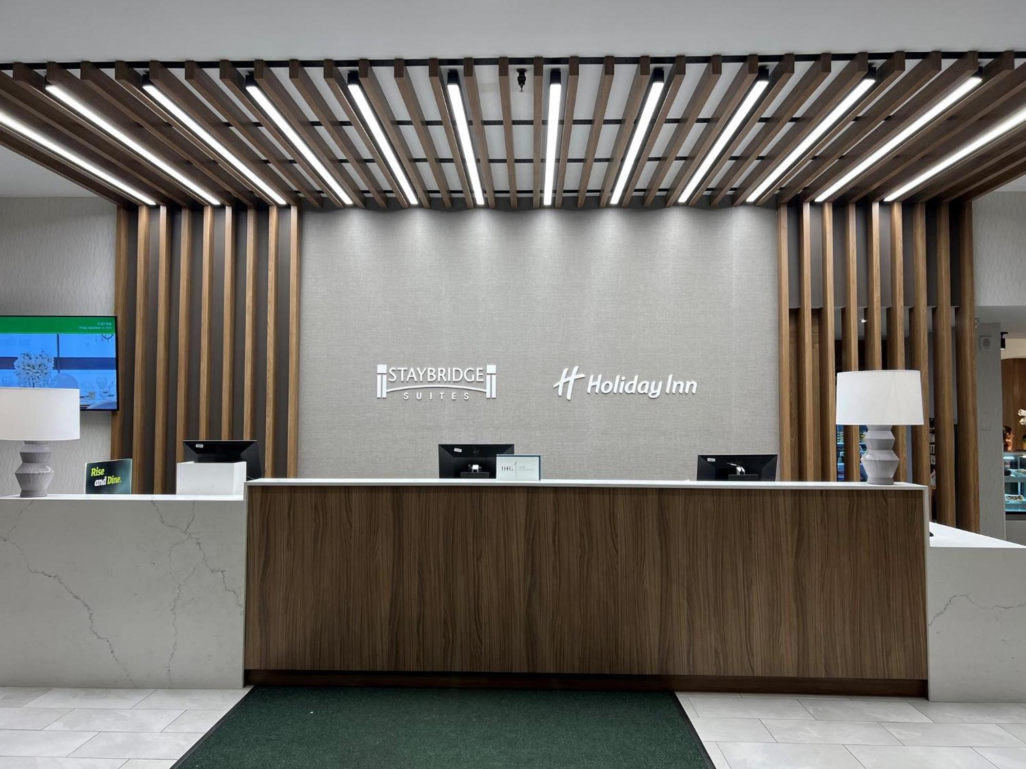 Holiday Inn Hotel & Suites St.Catharines-Niagara By Ihg Sainte-Catherine Екстериор снимка