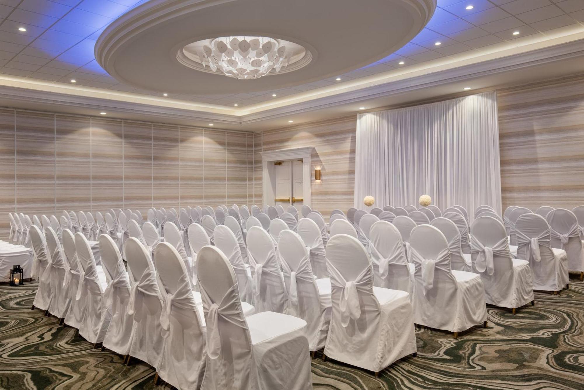 Holiday Inn Hotel & Suites St.Catharines-Niagara By Ihg Sainte-Catherine Екстериор снимка