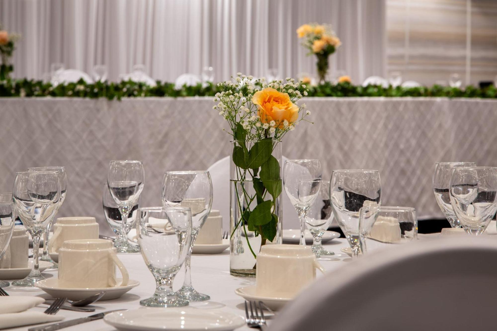Holiday Inn Hotel & Suites St.Catharines-Niagara By Ihg Sainte-Catherine Екстериор снимка